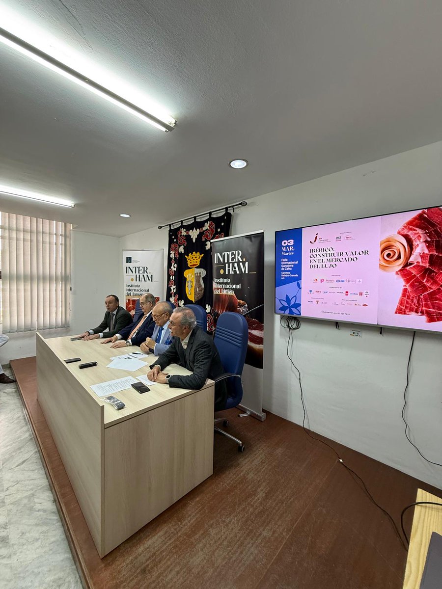 International Ham Institute tweet media