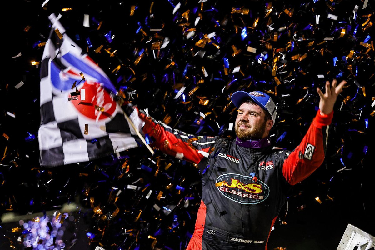 The Concrete King <a href="/AnthonyMacri7/">Anthony Macri</a> puts <a href="/Schultzfuel/">Schultz Engineered Products</a> in victory lane at <a href="/VolusiaSpeedway/">Volusia Speedway Park</a> during the <a href="/WorldofOutlaws/">World of Outlaws</a> in thr finale of the Bike Week Jamboree. #FuelingFast