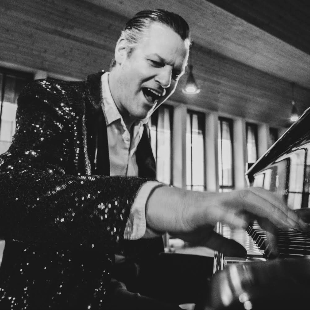 Electro Swing Thing tweet media