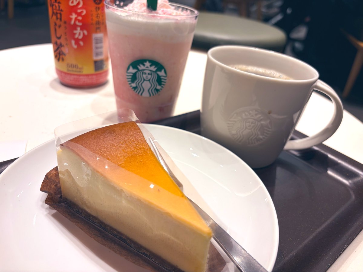 kei20928's tweet photo. 今日はドライブ行ってきたぁ🥳
ツーショット撮ろうって思ってたのに忘れてたから、食べ物の写真しかない🤷 https://t.co/6w7EDyk9Rx