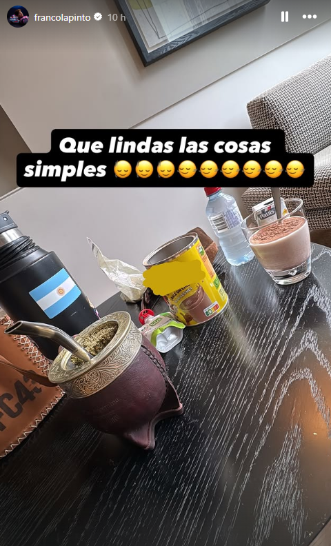 mdzol's tweet image. Colapinto mostró su desayuno con chocolatada y mate.