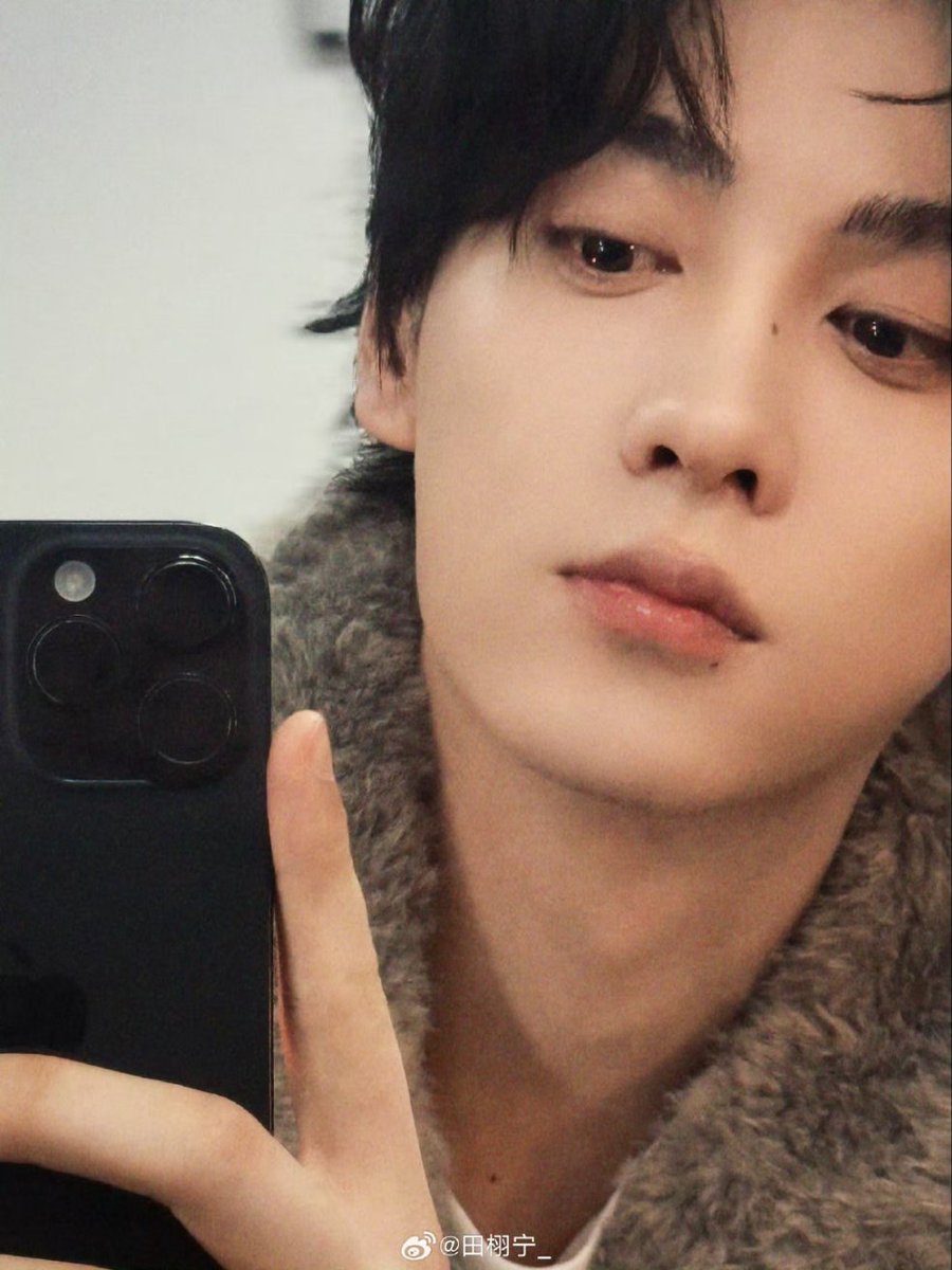 temptbyu's tweet photo. Happy Lantern Festival 🏮
(I admit, a few of these are old photos 😬)

⚡️TIAN XUNING⚡️weibo update. IP: Shanghai at 030326 17:23
#田栩宁 #TianXuning #TianLei