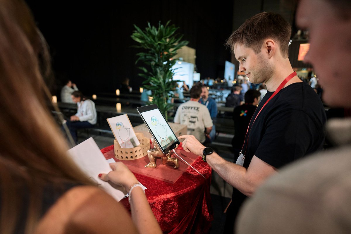 JavaZone tweet media