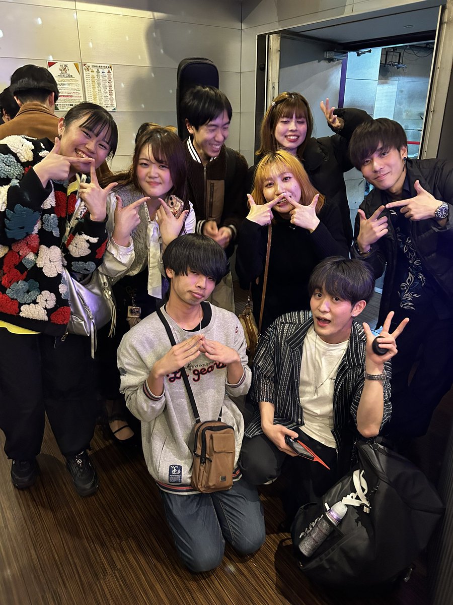 oosaki_b's tweet photo. 26.03.02 We are Live project vol.64
主催ジョイント第64弾でした😌この日は全回生対象編でたく��んの大学、軽音団体に参加してもらいました！はじめましての団体も繋がりができてめちゃくちゃ嬉しかったし、これからより仲良くなっていってくれたらほんまに嬉しいです！皆様ありがとうございました！ https://t.co/X56Q7ZIKnL