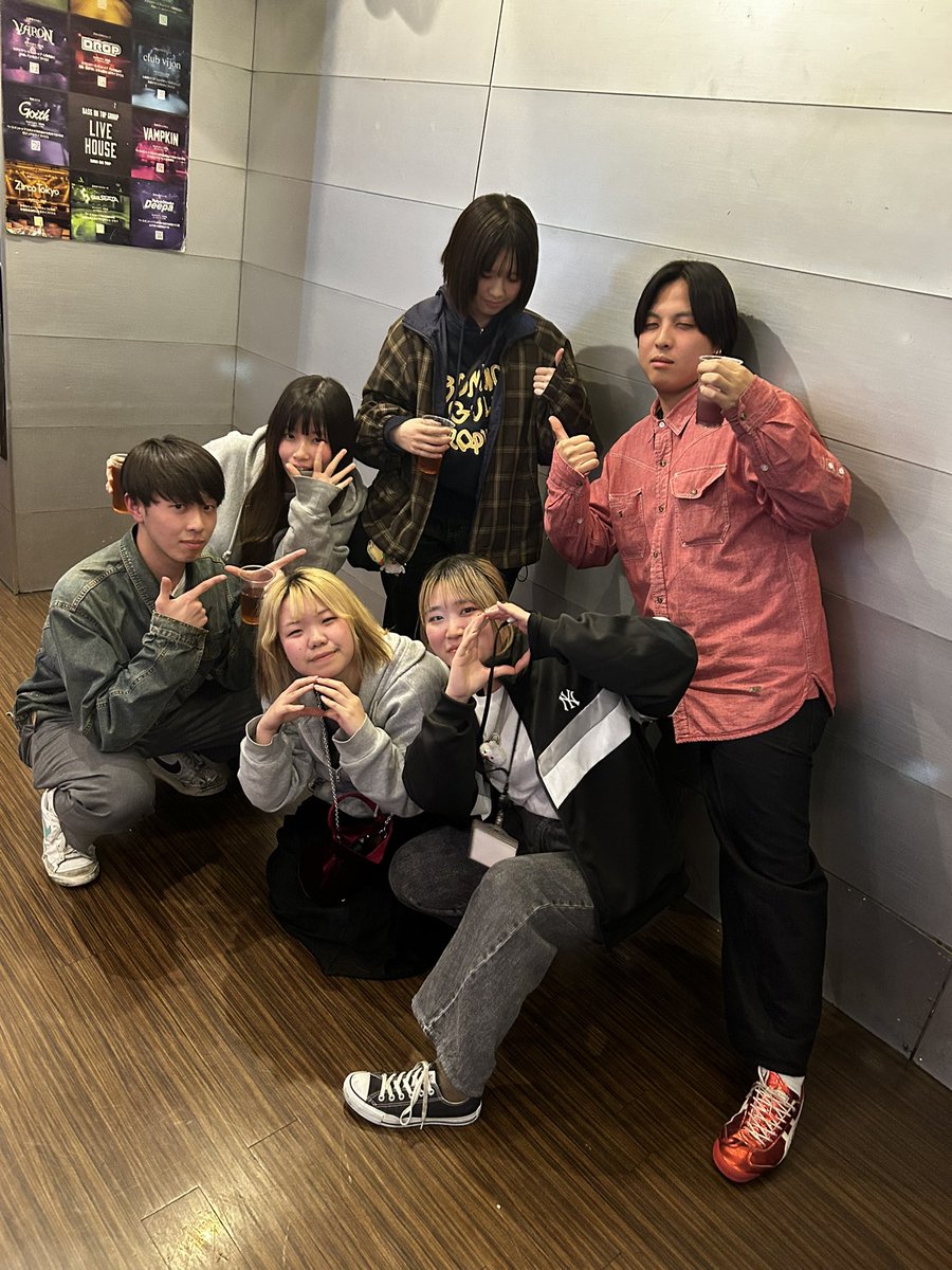 oosaki_b's tweet photo. 26.03.02 We are Live project vol.64
主催ジョイント第64弾でした😌この日は全回生対象編でたく��んの大学、軽音団体に参加してもらいました！はじめましての団体も繋がりができてめちゃくちゃ嬉しかったし、これからより仲良くなっていってくれたらほんまに嬉しいです！皆様ありがとうございました！ https://t.co/X56Q7ZIKnL