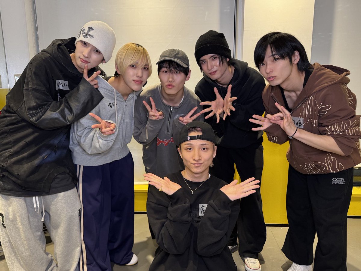 Emo!miu／エモミュー tweet media