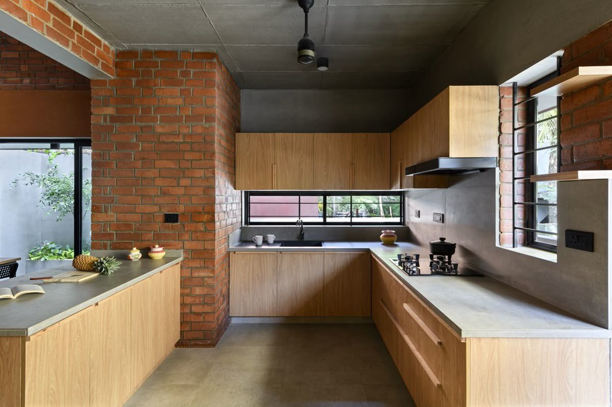 shavnyuy's tweet photo. Brick interiors don’t need extravagant finishes… the material speaks for itself. The texture, the warmth, the rawness. That’s the design. https://t.co/IMPD2VHY2q