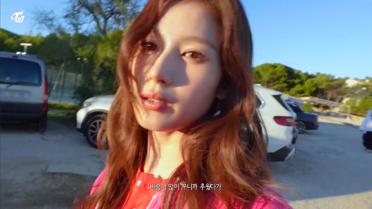 ฅ^•ﻌ•^ฅ tweet media