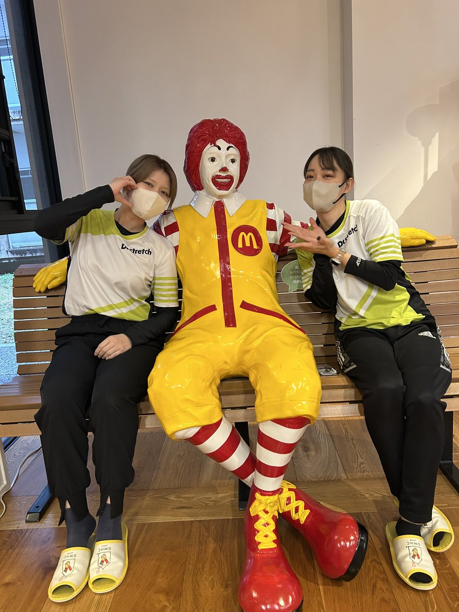 ayumi__120421's tweet photo. 本日もおつかれさまでした！
3月のドナルドマクドナルドハウス東大へ
コクーンシティさいたま新都心店の
津田川トレーナーと行きました💨

利用者様だけでなく、ボランティアの方々の笑顔が見れて今月も嬉しいです☺️

来月もよろしくお願いいたします！ https://t.co/luE0HsHGgq