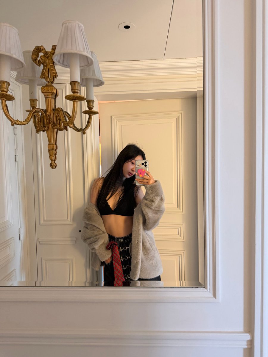 Milk (มิ้ลค์) tweet media