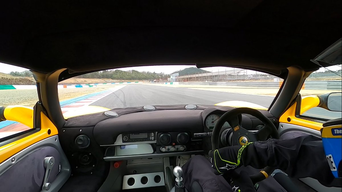 ガスト tweet media