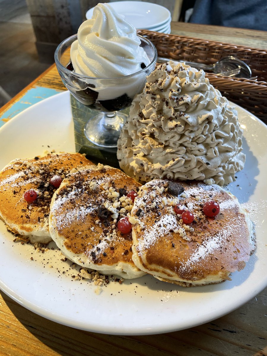 mako3799's tweet photo. SWCCお疲れ様でした🙇

今回はベスト16で散る🙄
パンケーキ食べて出直します(」・ω・)ｵｯｽ

また来月楽しもう～👋
#サカつくRTW https://t.co/PGwWw0vxEW