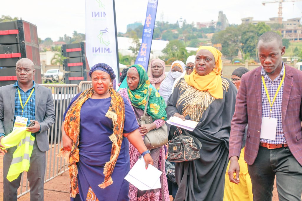 katosserusiba25's tweet photo. UPDATE;: Thousands of Muslim Bazzukulu throng Millennium Park, Lugogo for the grand @Onc_nrm1 Iftar Dinner and the historic launch of Tamini General Insurance; Uganda’s first Islamic insurance firm.
The highly anticipated event has drawn massive crowds, with excitement ahead of the arrival of H.E. Yoweri @KagutaMuseveni, who is set to grace the occasion.
#ONCIftarDinner #TaminiInsuranceLaunch
