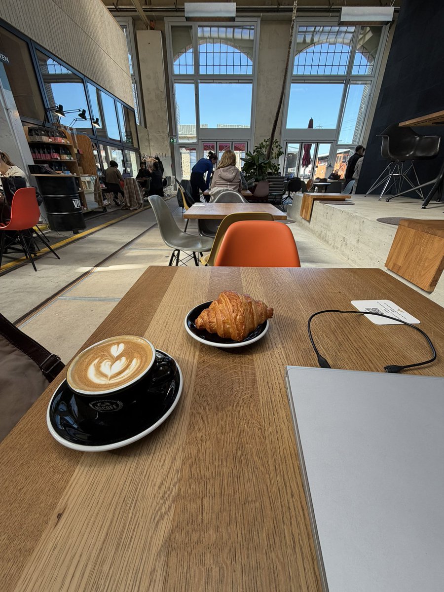 zanjohnson2's tweet photo. Croissant and a flat white to tip the scales https://t.co/BaacMfkILb