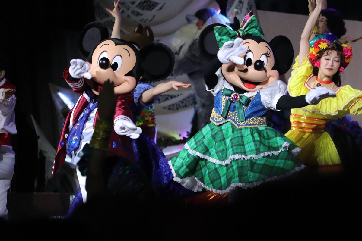 tacyan1228's tweet photo. 先週末に今年2回目のインパを果たした撮れ高マシマシディズニー🌊🐭🌎

なお翌日筋肉痛で休日出勤に向かった模様 https://t.co/jEkRXdveAa
