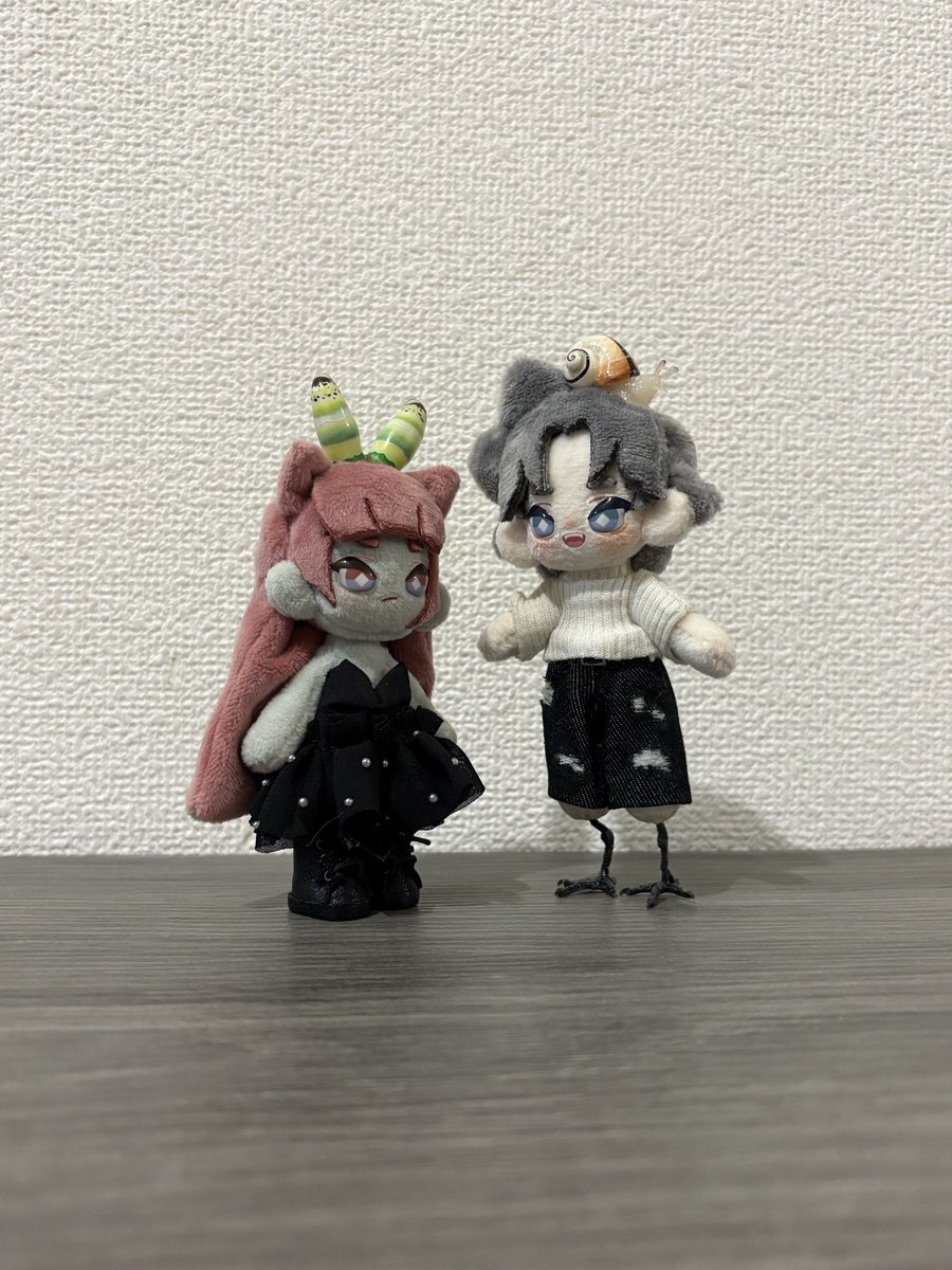 🪱×🐌×🐦‍⬛　

　　🔄

苦手な方いらっしゃると思うので遠めのアングルから失礼します。

#ぷにみお