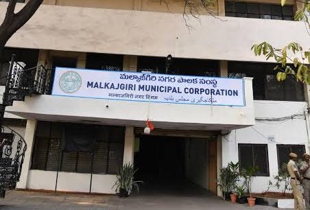 Jan Lok Poll tweet media