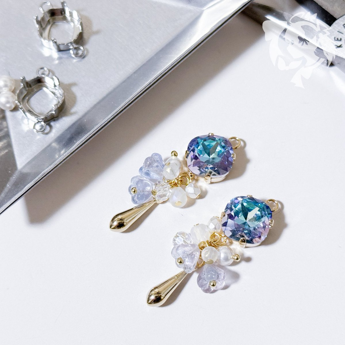 新しいパーツで新作一つできました✨️
シルバーカラーも作ります！