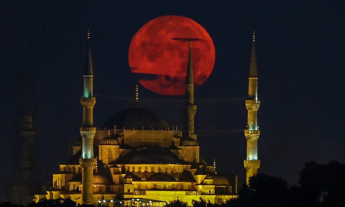 Dear Christian tweet media