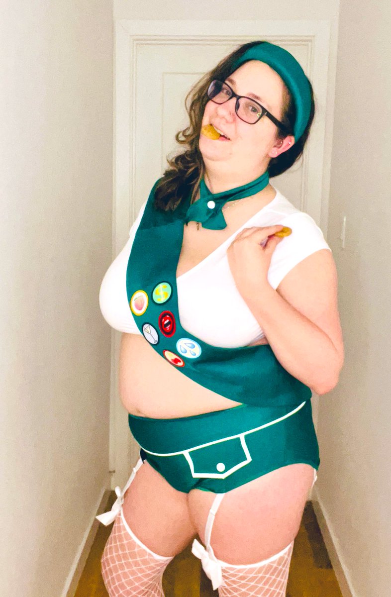 I’ll be knocking on your door to share my cookie with you. I think you will enjoy how it tasted 🤤🍪