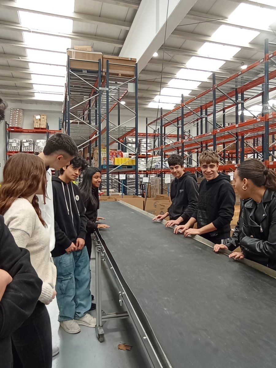 IES Barañáin tweet media