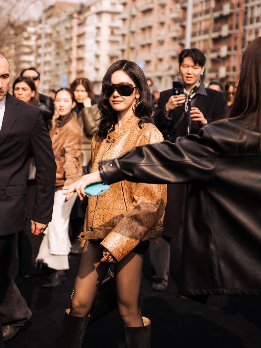 yizhuo1st's tweet photo. NINGNING at Gucci Primavera Show 

jstandsforjoel 

NINGNING AT GUCCI FW26
#NINGNINGxGucciFW26 https://t.co/mZYnjUdMdC