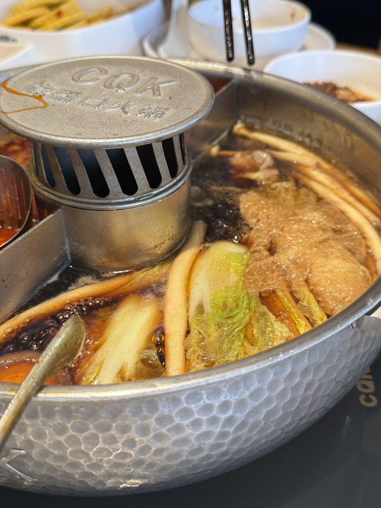 สวัสดีวันมาค่ะชาบู