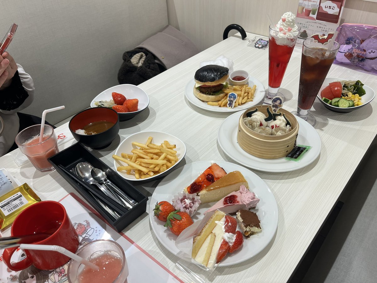 スイパラコラボ行って来た！ガチャアクスタは葛葉出なかったけど満足すぎた…✨✨