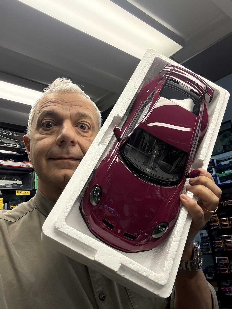 cars_tiny's tweet image. Porsche 911 GT3 992 GT Spirit Scala 1:12 a 242€ da Tiny Cars! #tinycars #porsche #scala112 #diecast #model