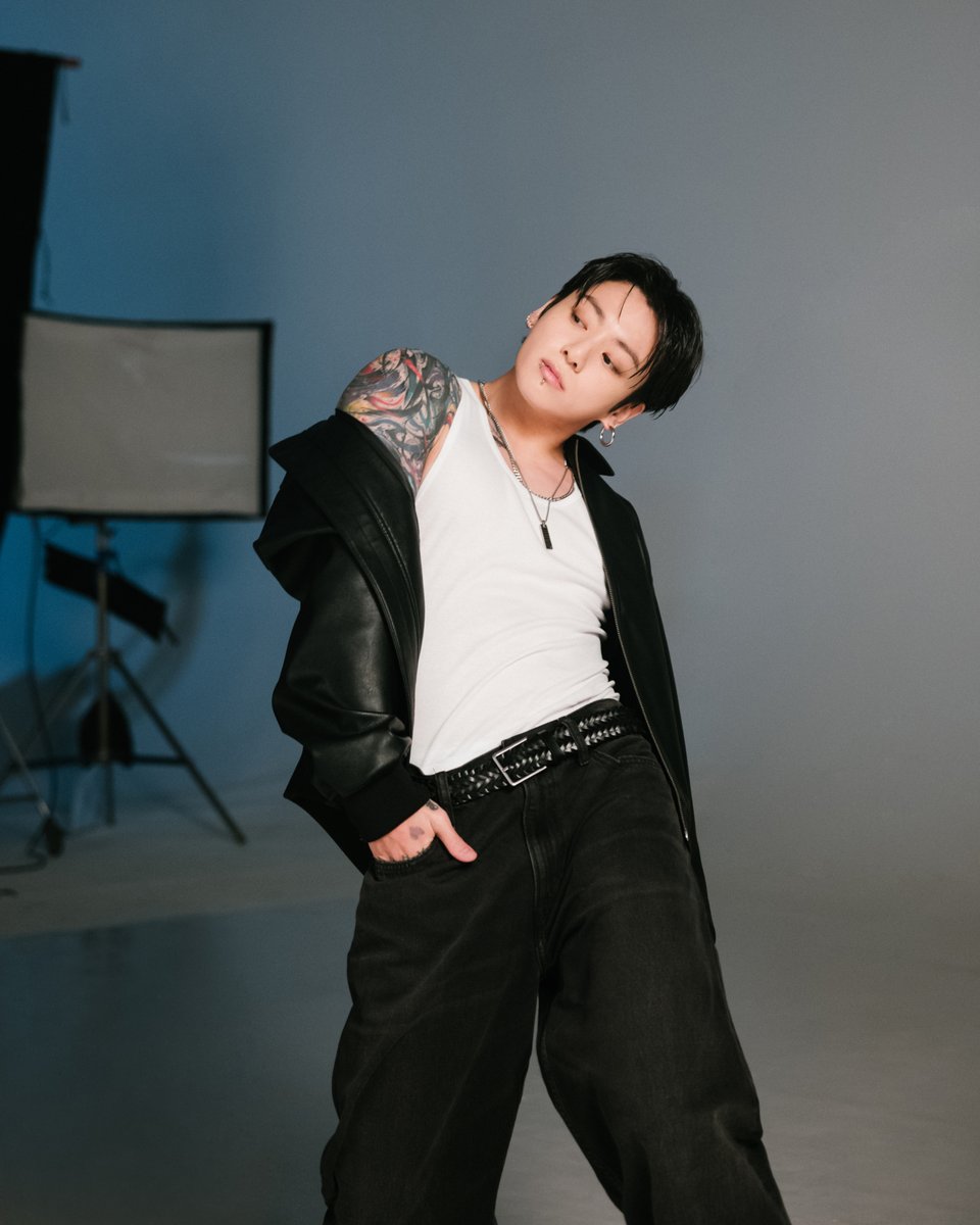 Calvin Klein Japan tweet media