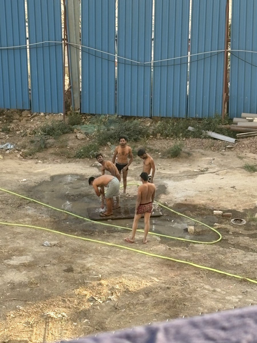 manujain51's tweet photo. @xyogee @myogiadityanath @myogioffice @ghaziabadpolice @dm_ghaziabad @CMuttarprad3sh @CMUttarPradesh @Uppolice @ghaziabadpolice @dm_ghaziabad @CMOfficeUP please help. We residents cannot even go to balcony with Family. Abusive language and now this pic. Resident of Saya Gold in front of Shipra mall, Indirapuram. https://t.co/hxzJZ8ibfw