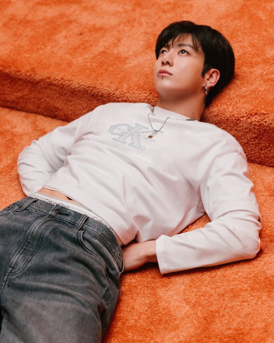 Calvin Klein Japan tweet media