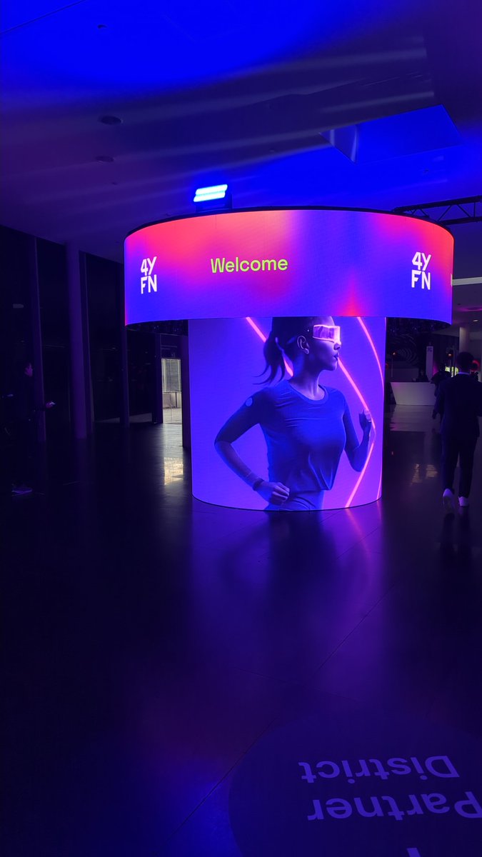 Aina Lluna Taylor tweet media