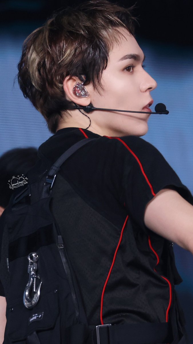 260228 SEVENTEEN WORLD TOUR IN HONG KONG 

𝑉𝑒𝑟𝑛𝑜𝑛🐻‍❄️

#SEVENTEEN #세븐틴
#VERNON #버논 #최한솔 #バーノン