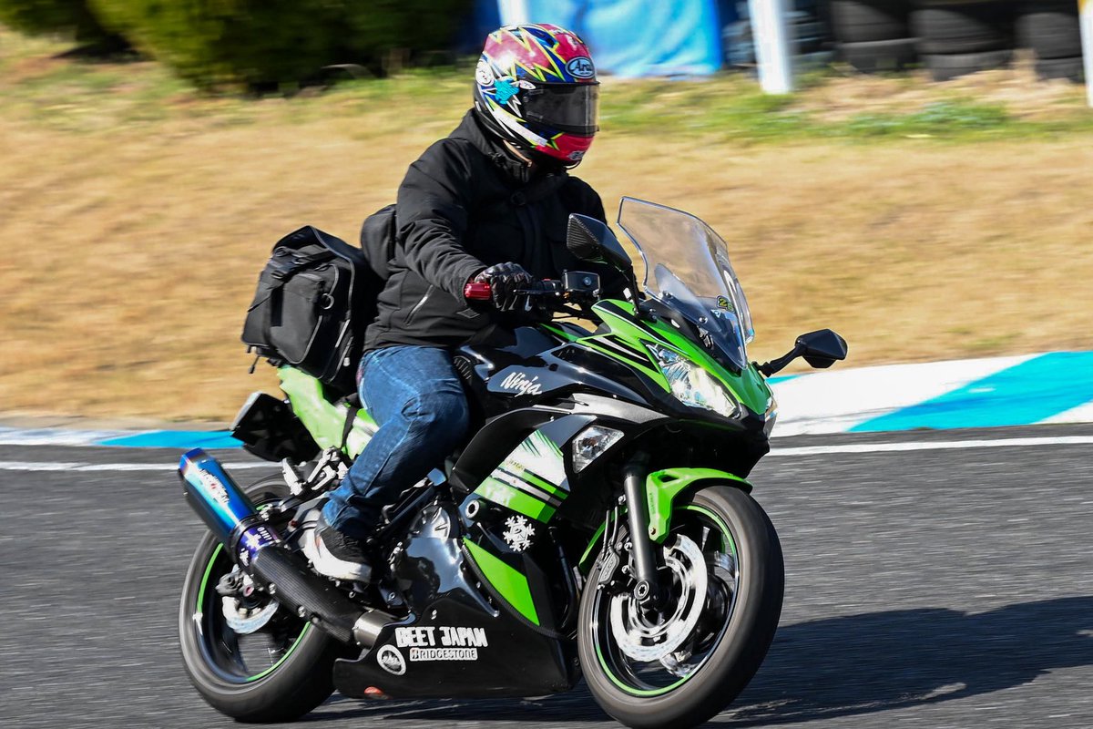 ヘルメットを二個も持ってきたアホは私くらいだろう(　ﾟдﾟ)
心くんと一樹さんという2人の推しが居たから致し方ない(ﾟ∀ﾟ)

ヒロさん、写真ありがとうございます！

#ピットフェス