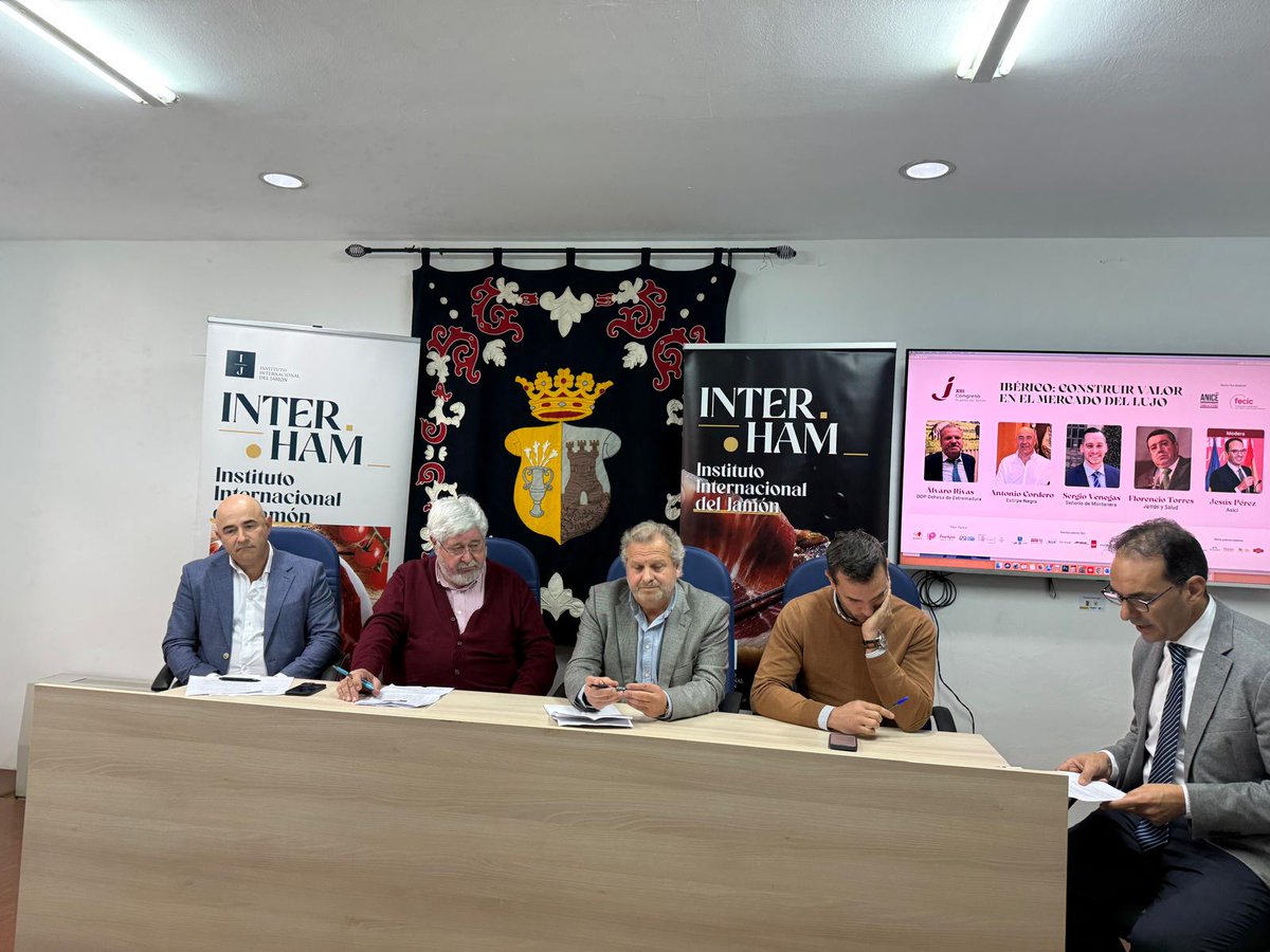 International Ham Institute tweet media