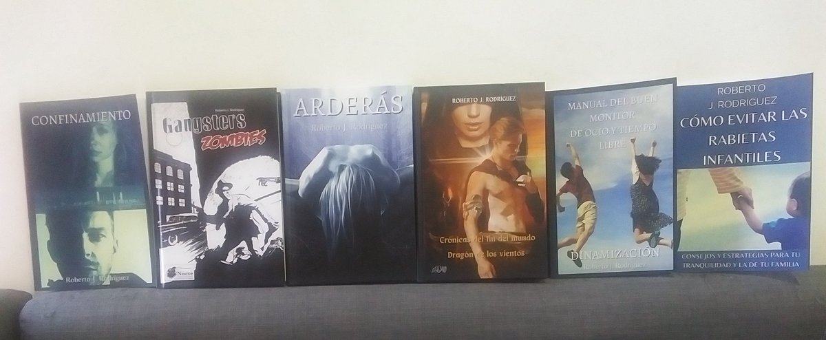 Roberto_jr78's tweet photo. Mis novelas autopublicadas. Dos de ellas salieron con editorial tradicional antes. Falta La caída del rey Bufón. Si os interesan, me encantaría que lo compartierais. Y si os interesa tanto como para querer leerlas, el enlace de compra está en mi perfil.
#librosdeterror https://t.co/0Bp4rmmoGd