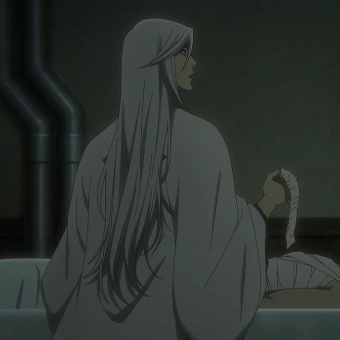 fuj0shir0's tweet photo. I need to run my fingers through his silky, flowy hair... I love how smoothly it falls on his back https://t.co/TgM5iyUWJi