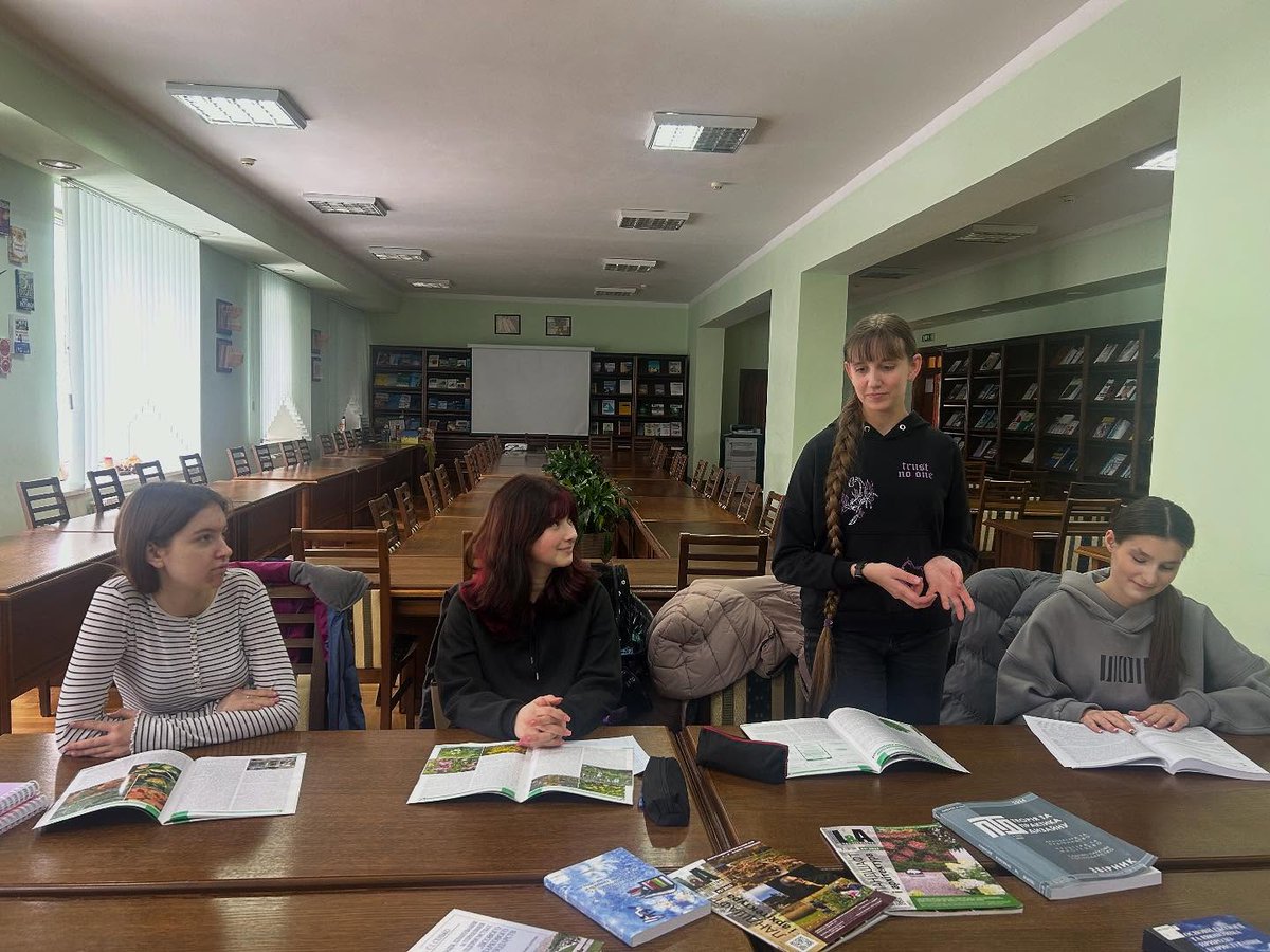 Бібліотека ім. Л. Каніщенка ЗУНУ tweet media