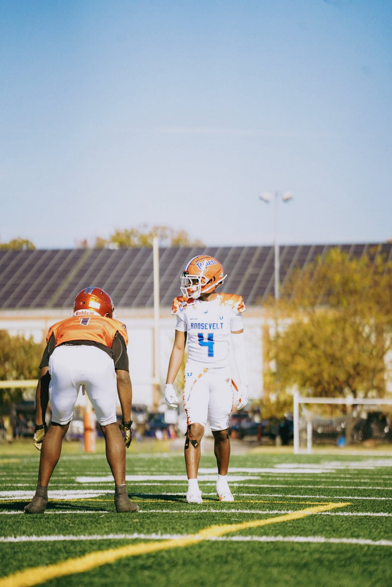 Good morning everyone, I will be re-classing to the class of 2027 

hudl.com/v/2TcH7g