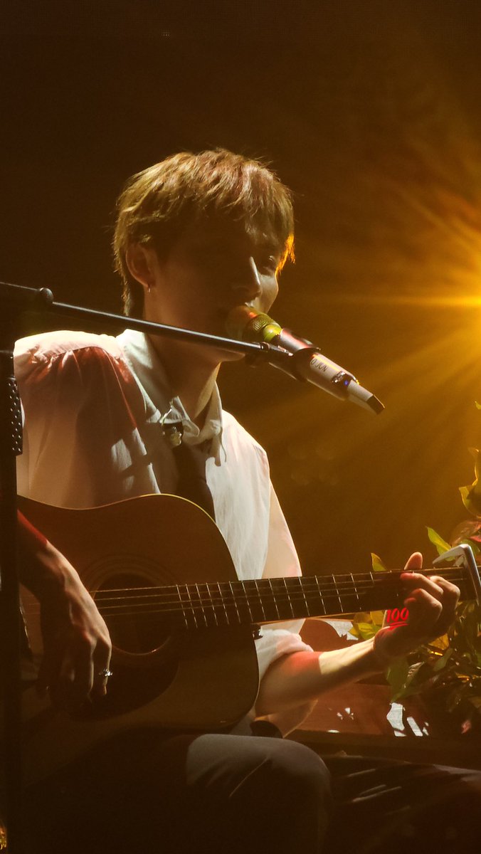 ︎✦︎ tweet media