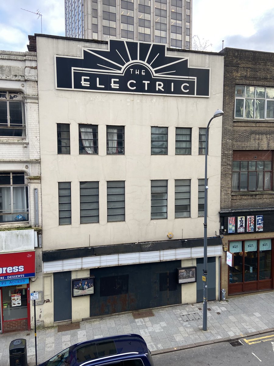 I love Steven Knight &amp; his Team. He's been very generous to us with support. And Peaky Blinders is a juggernaught. But while we're talkin' bout Screen Tourism for a mo...

This is the oldest working cinema in the UK

Birmingham
Celebrates fictional history
Ignores actual history
