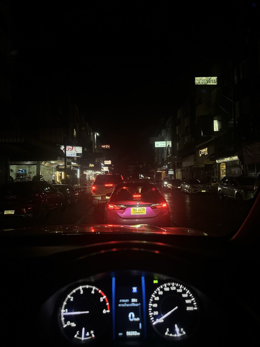 miathada's tweet photo. เหงาจังงง #ปทุมธานี #รังสิต #นวนครนัด https://t.co/P7vyBqtGMx