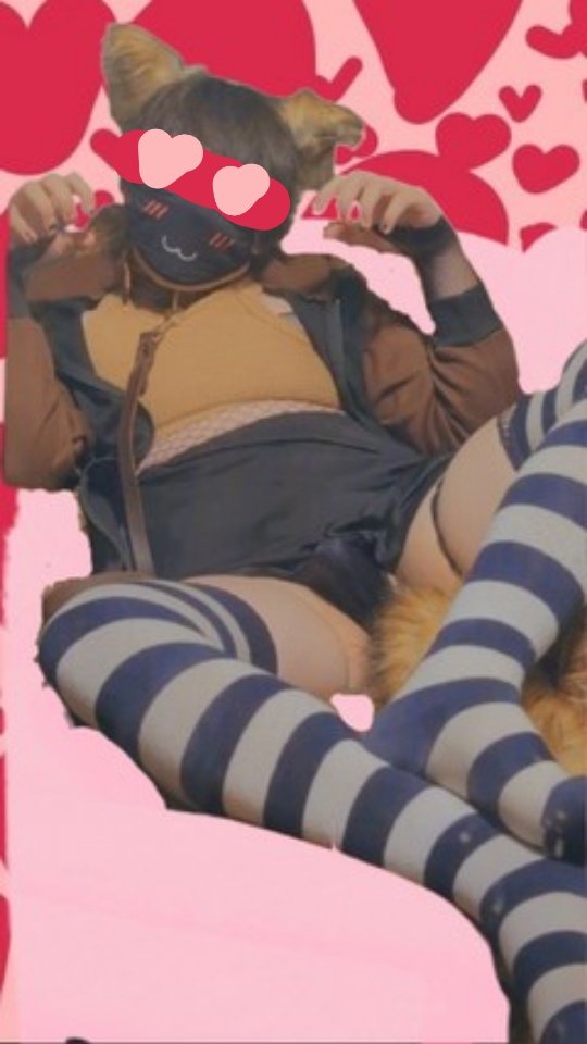 Percie_Femboy's tweet photo. Wait? How is that tail attached? Who knows 😋

#femboy #gay #mlm #chubby #furry #gafurry #thighs #gaythighs #bulge https://t.co/EvWC27He1G