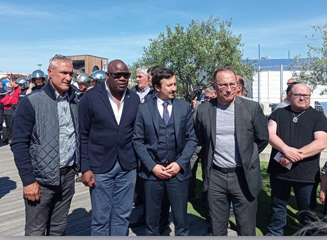 Suite au depart de Pablo Longoria de son poste de président de l’OM, l’Associu Sporting Bastia 92 tient à le remercier pour son indéfectible soutien dans toutes les actions menées dans le cadre du devoir de mémoire, en souvenir des victimes de Furiani. 1/2