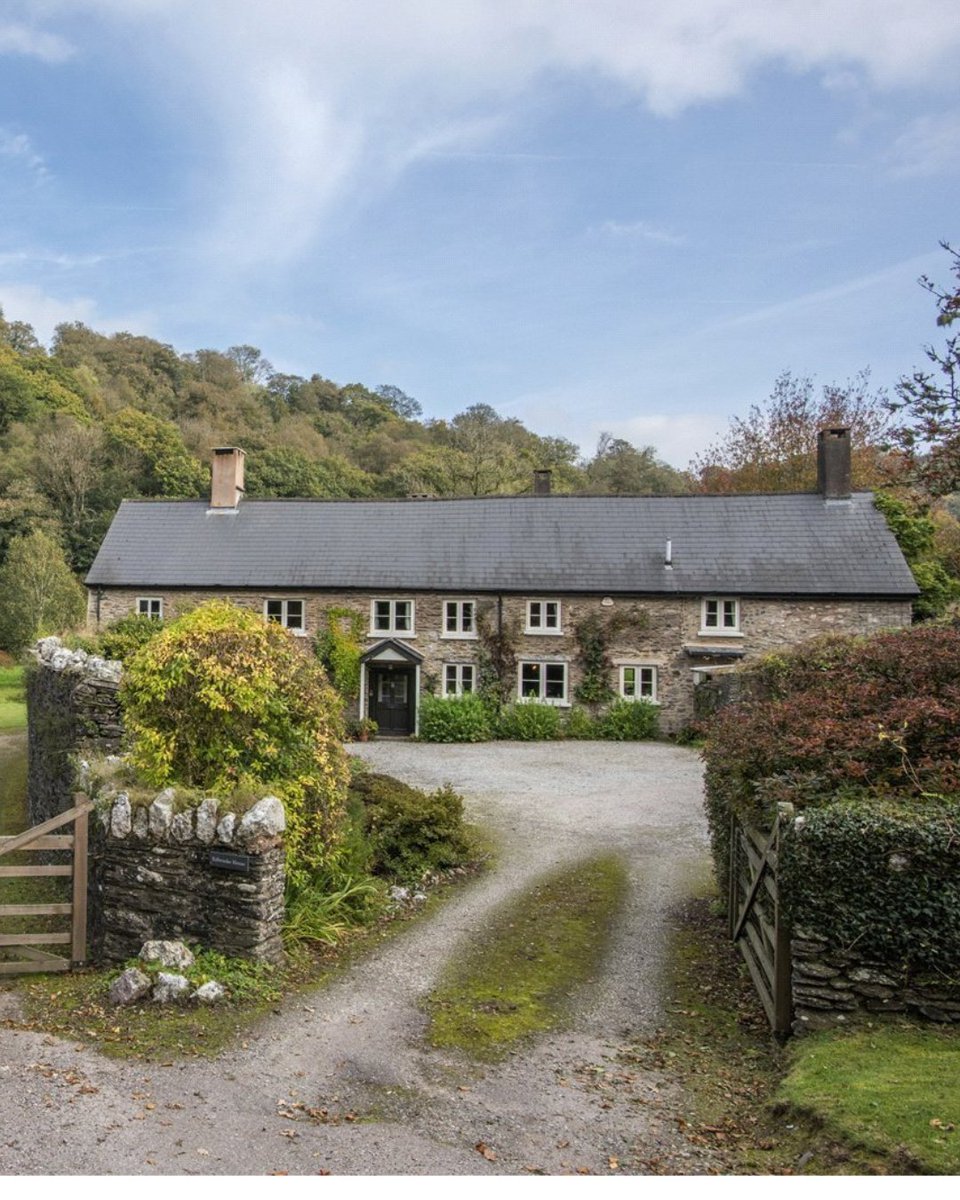 Jackson-Stops Taunton tweet media