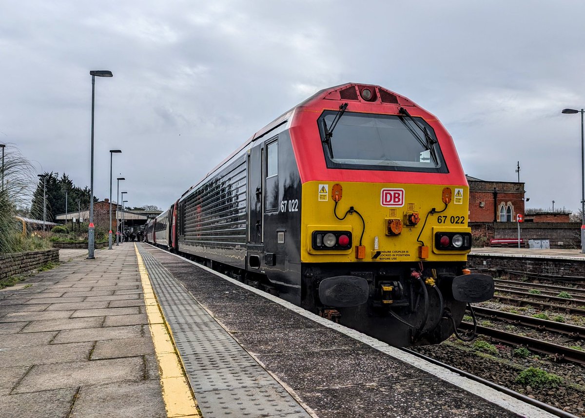DownOnTheStour's tweet photo. I'm back in Cardiff ๐ด๓ ง๓ ข๓ ท๓ ฌ๓ ณ๓ ฟ
After an excellent run down the Marshes it's time for more Valley Line ticking. 756116 gets me started ๐
#DOTS #trainphotography #railwayphotography #TFW #class756 #stadler #trimode #valleys https://t.co/9wT5i7exUT