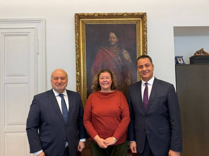 Meeting between HE Ambassador Dr. Osama Abdulhadi and SG Mouddar Khouja with Minister Councilor Ms. Eva Maria Ziegler and Ms. Franzisca Henning:
Date: February 16, 2026
On the Libyan side, the meeting was led by His Excellency Ambassador Dr. Osama Abdulhadi, who was accompanied