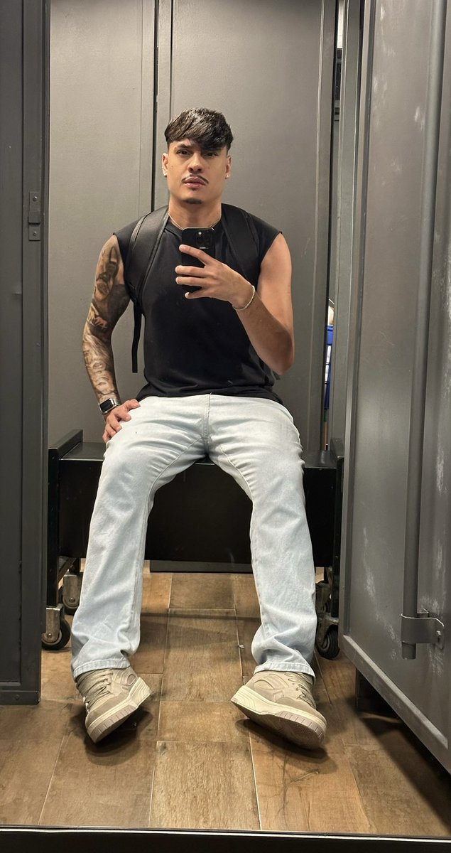renan_xtx's tweet photo. 🔥🥵 https://t.co/hblV2xZl07