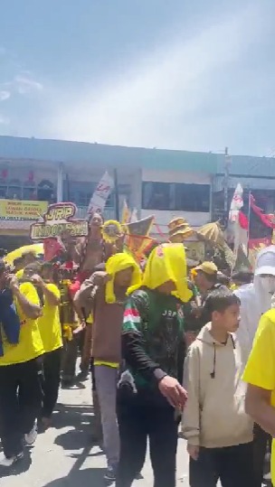 luna ‧₊˚ 💐☁️⋅♡𓂃 ࣪ ִֶָ☾. tweet media